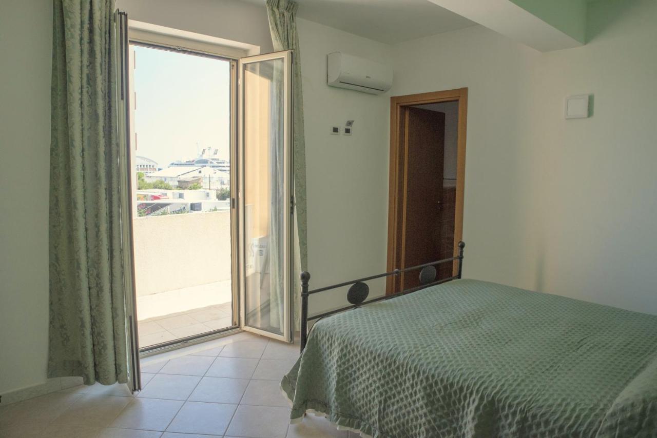 Carlo V - Holiday Rooms Porto Empedocle Exteriér fotografie